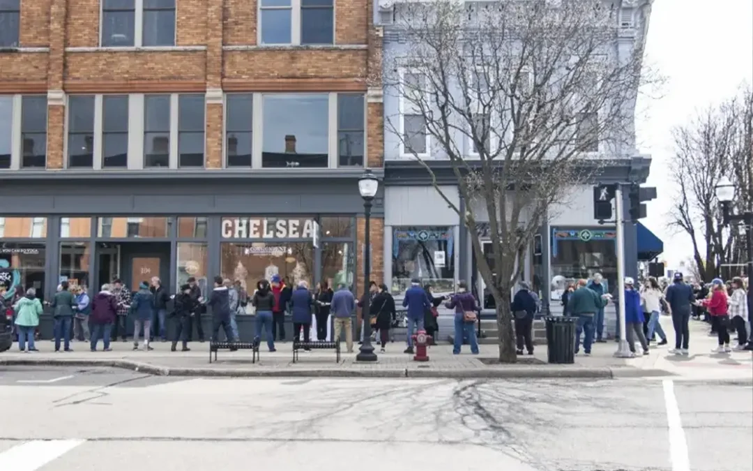 Book Brigade: 300 Neighbors Move 9,100 Books by Hand